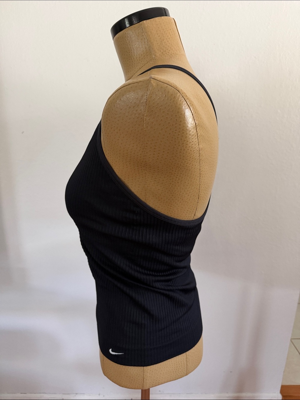 Nike Seamless Dri-FIT Ribbed Tank - Picture 2 of 4